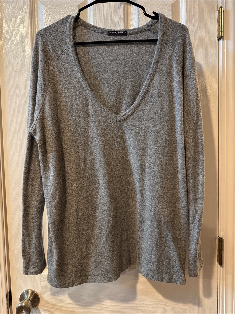 Brandy Melville wool blend Light Gray V-Neck Long Sleeve Sweater